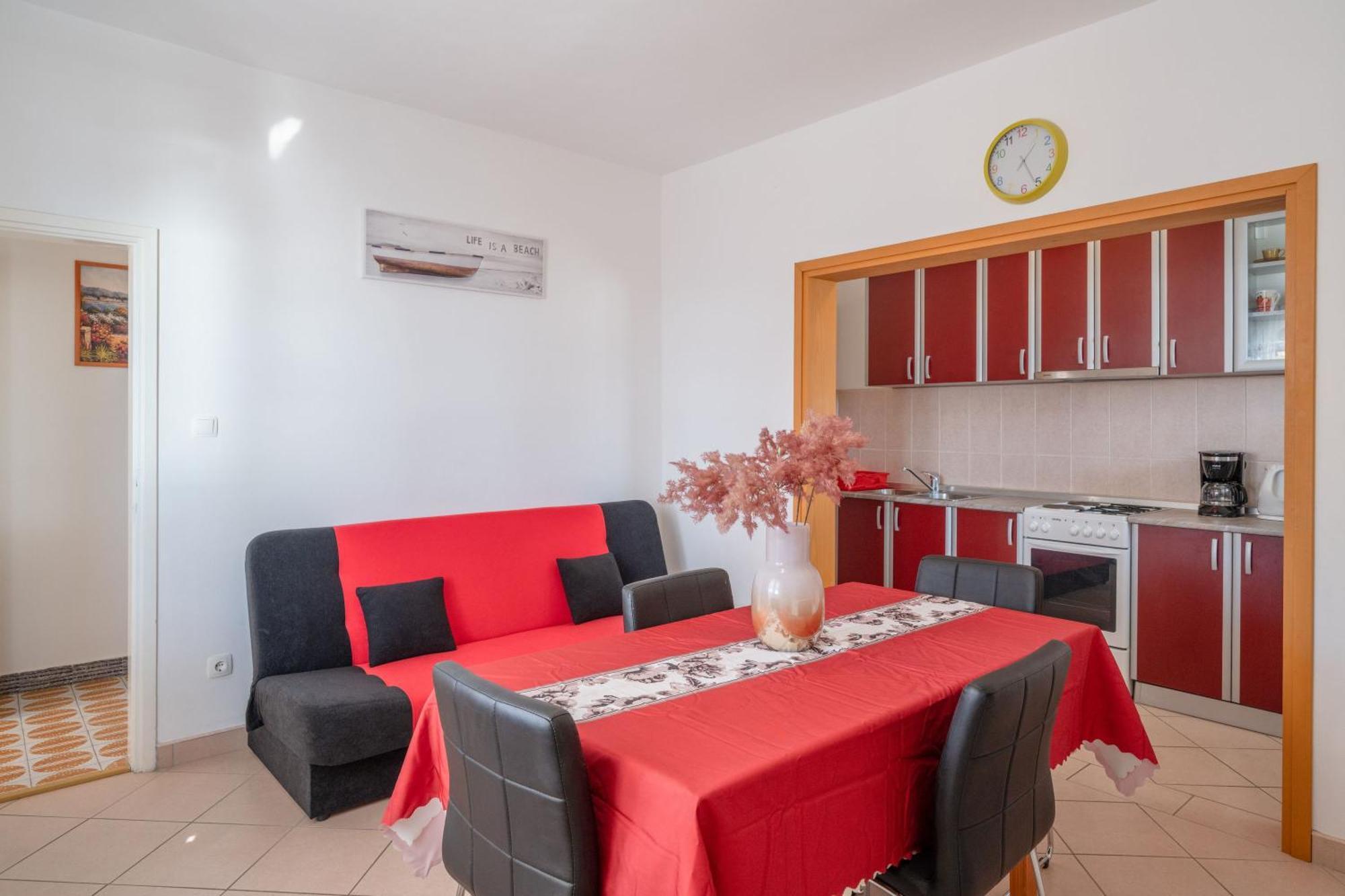 Apartments Daniela Zavalatica Habitación foto